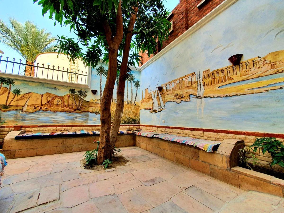 Spring Hotel Luxor Buitenkant foto