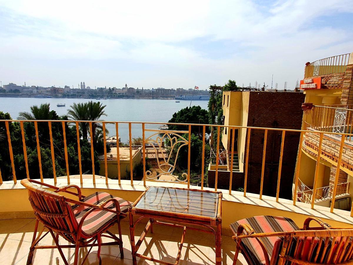 Spring Hotel Luxor Buitenkant foto