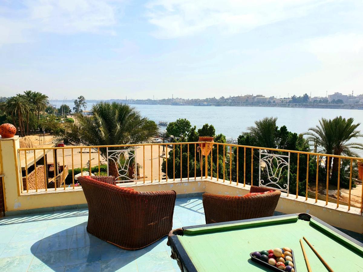 Spring Hotel Luxor Buitenkant foto
