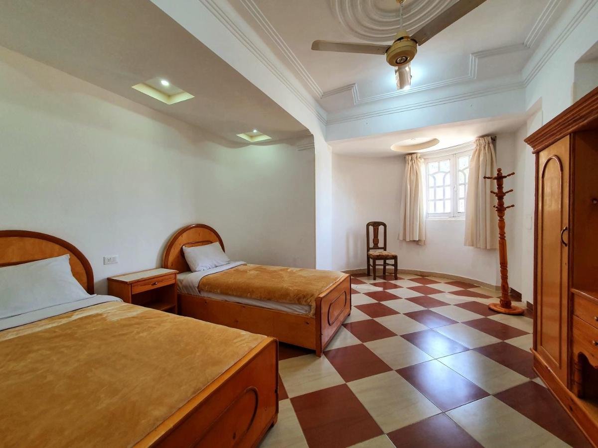 Spring Hotel Luxor Buitenkant foto