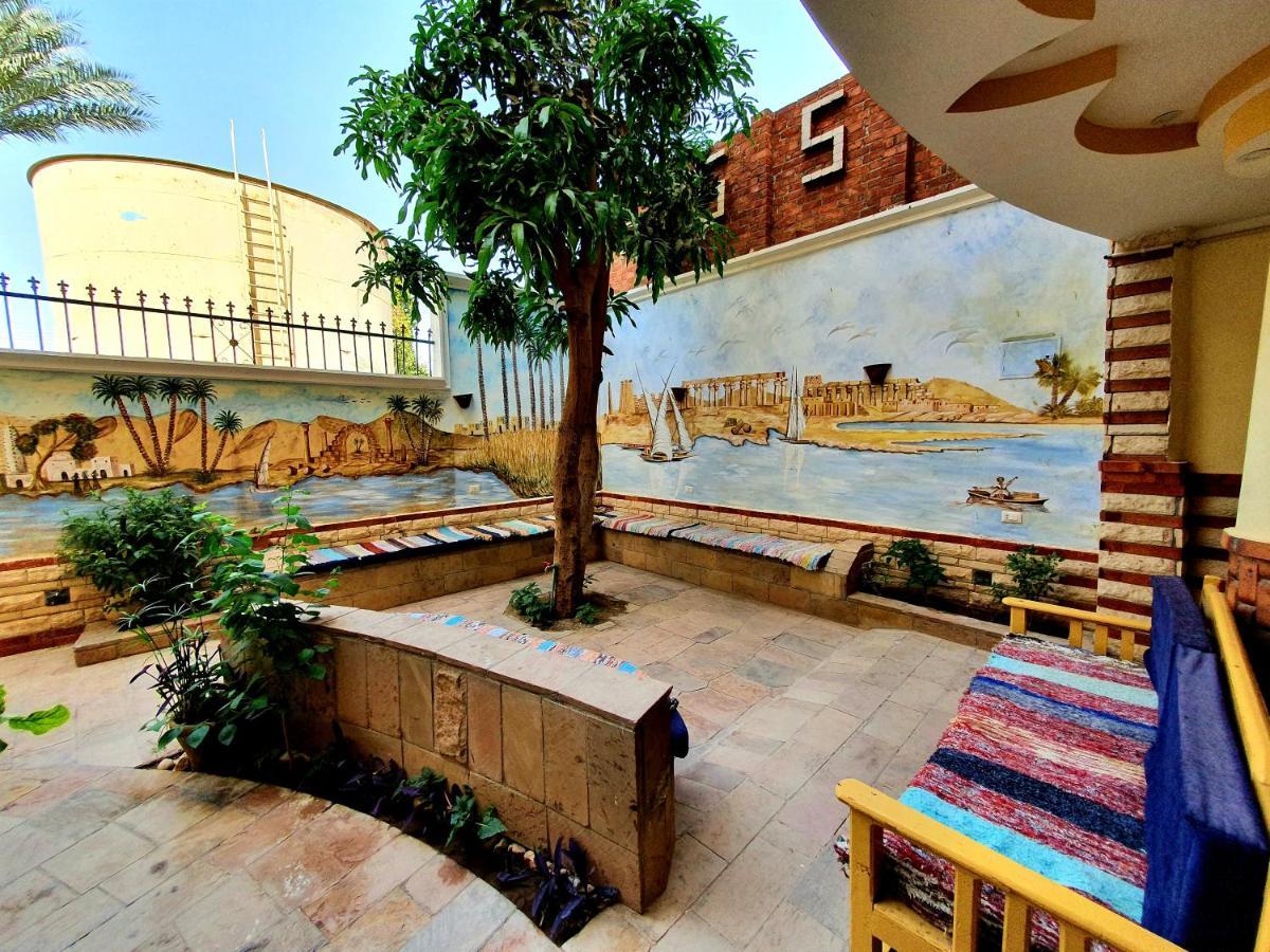 Spring Hotel Luxor Buitenkant foto