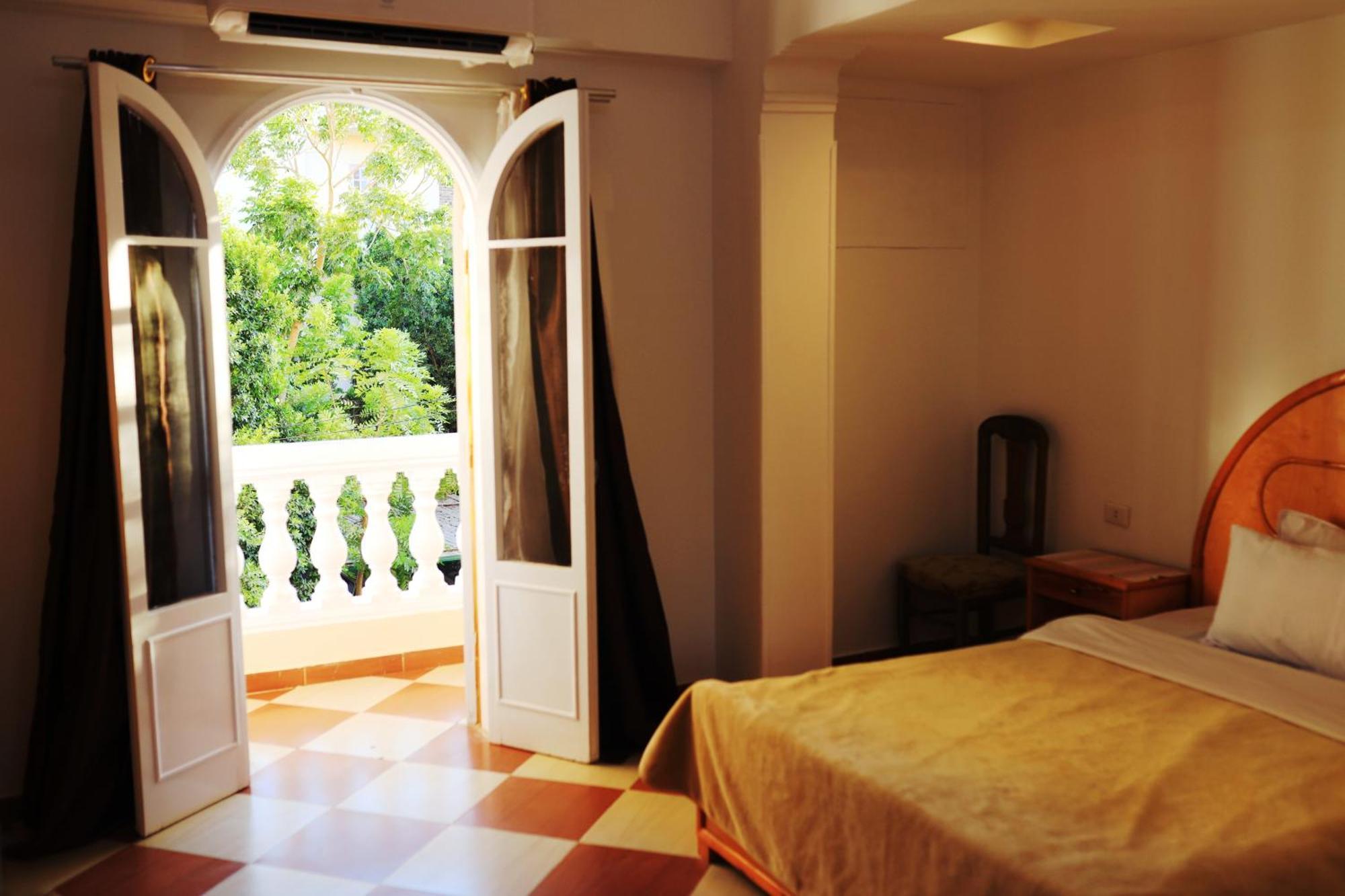 Spring Hotel Luxor Buitenkant foto