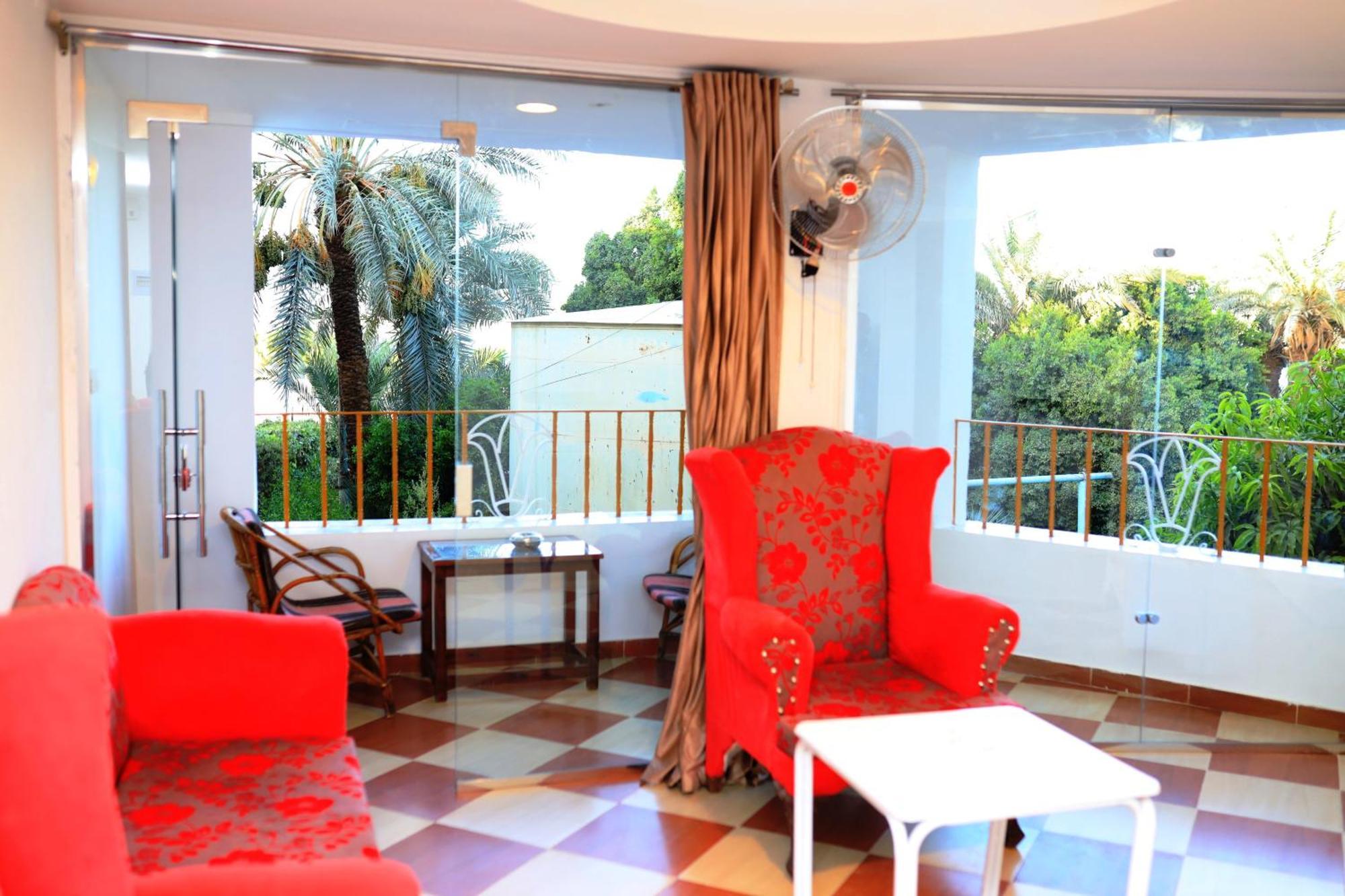 Spring Hotel Luxor Buitenkant foto