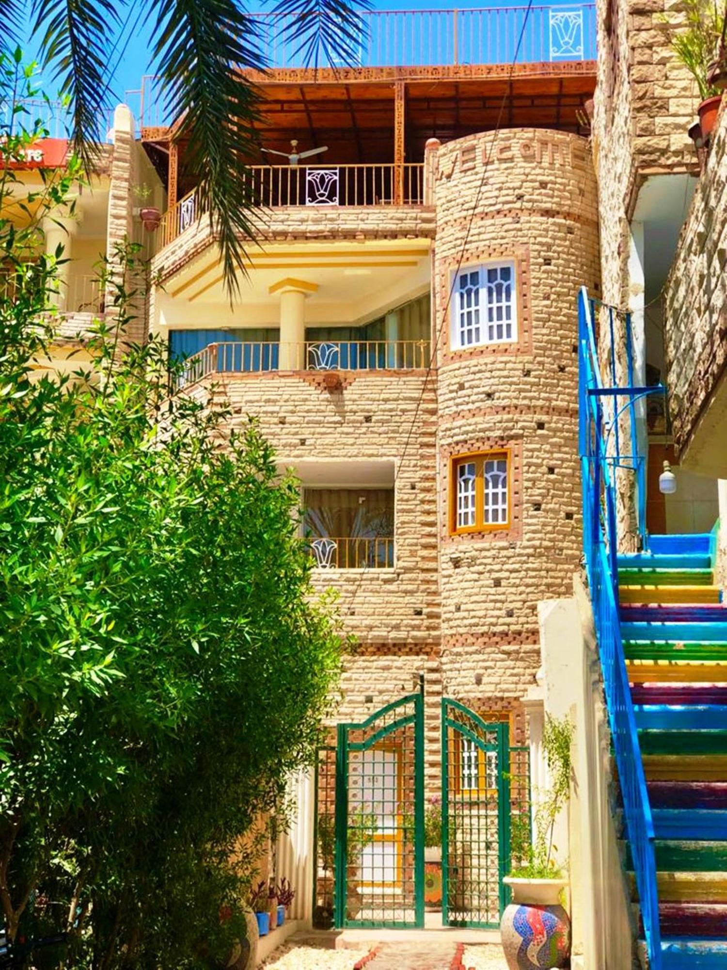 Spring Hotel Luxor Buitenkant foto