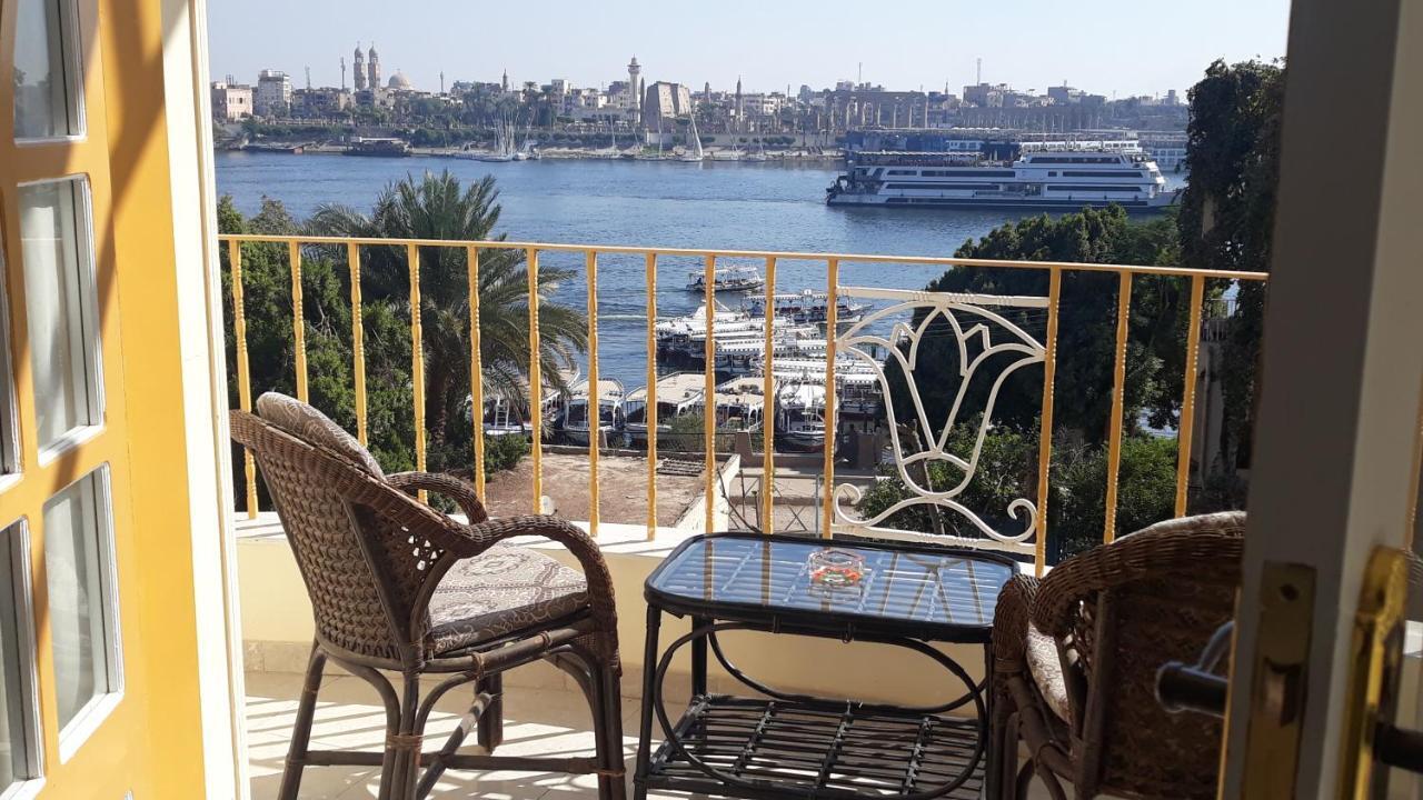 Spring Hotel Luxor Buitenkant foto